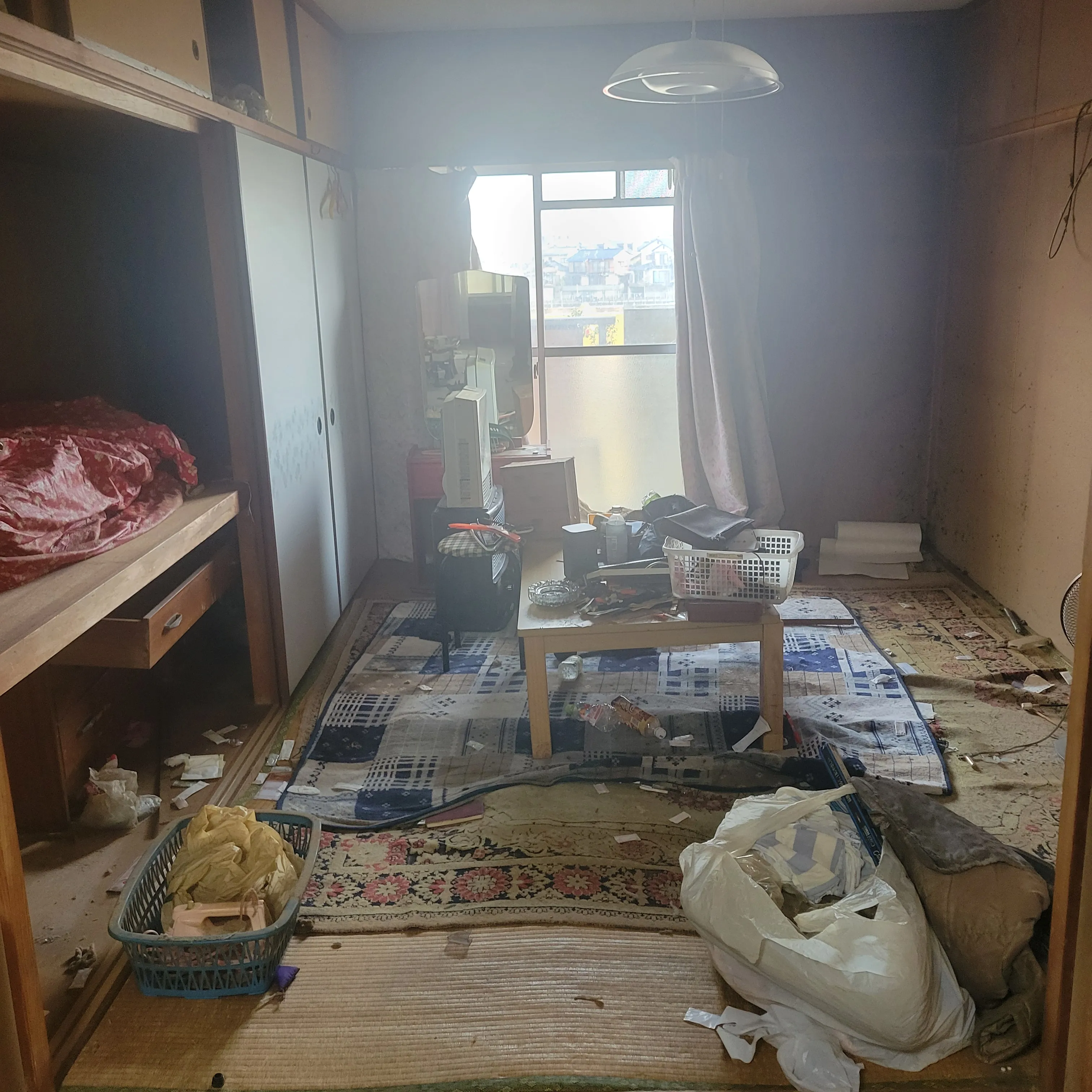 北九州市小倉南区の市営団地の遺品整理作業 画像7