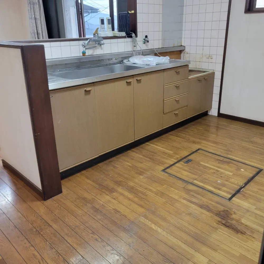 北九州市小倉南区の遺品整理作業と外回りの片付け 画像8