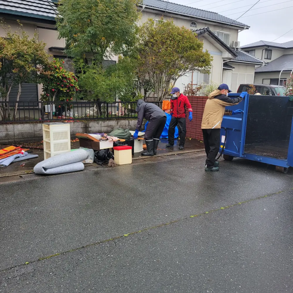 福岡県遠賀郡今古賀の遺品整理作業 画像7