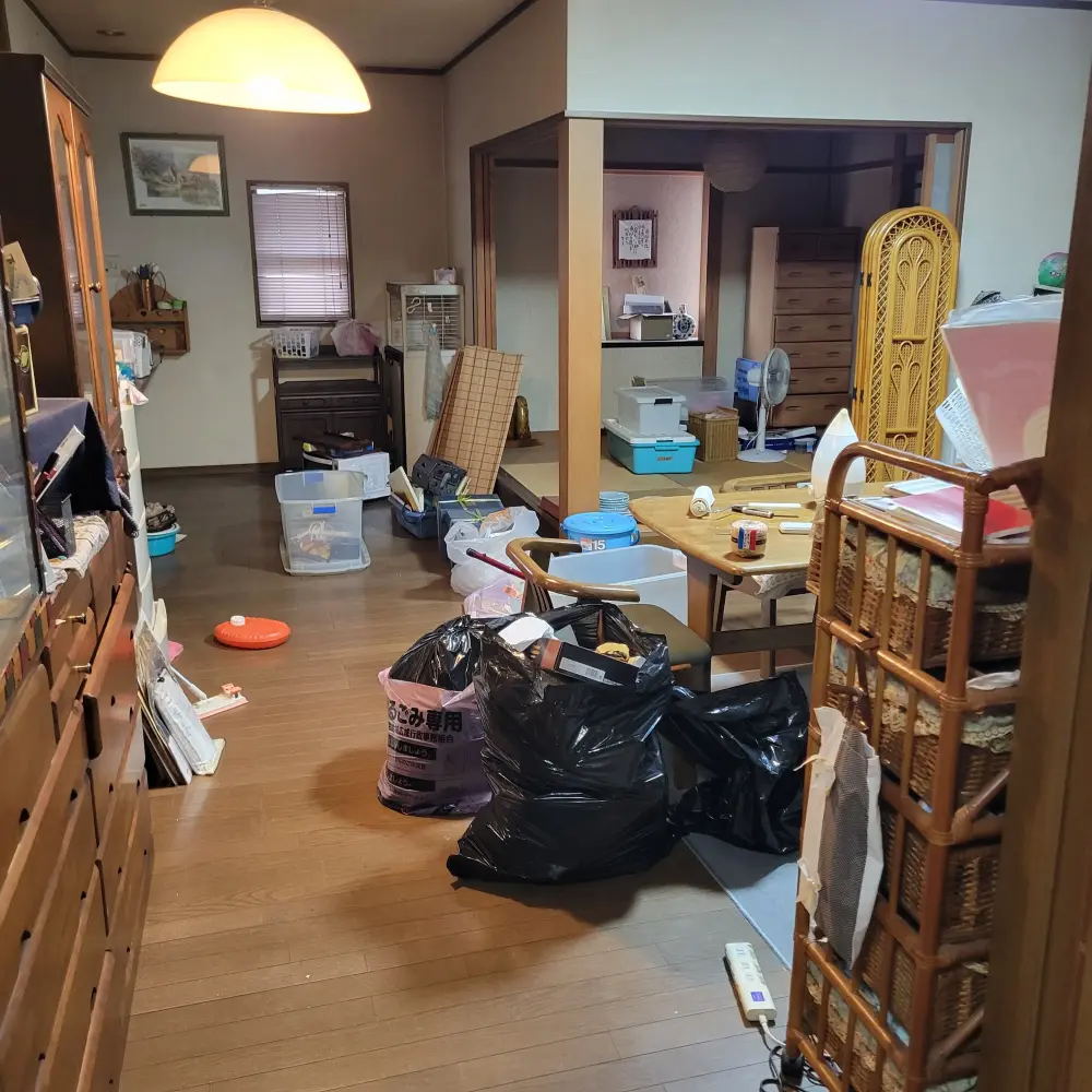 福岡県遠賀郡今古賀の遺品整理作業 画像1
