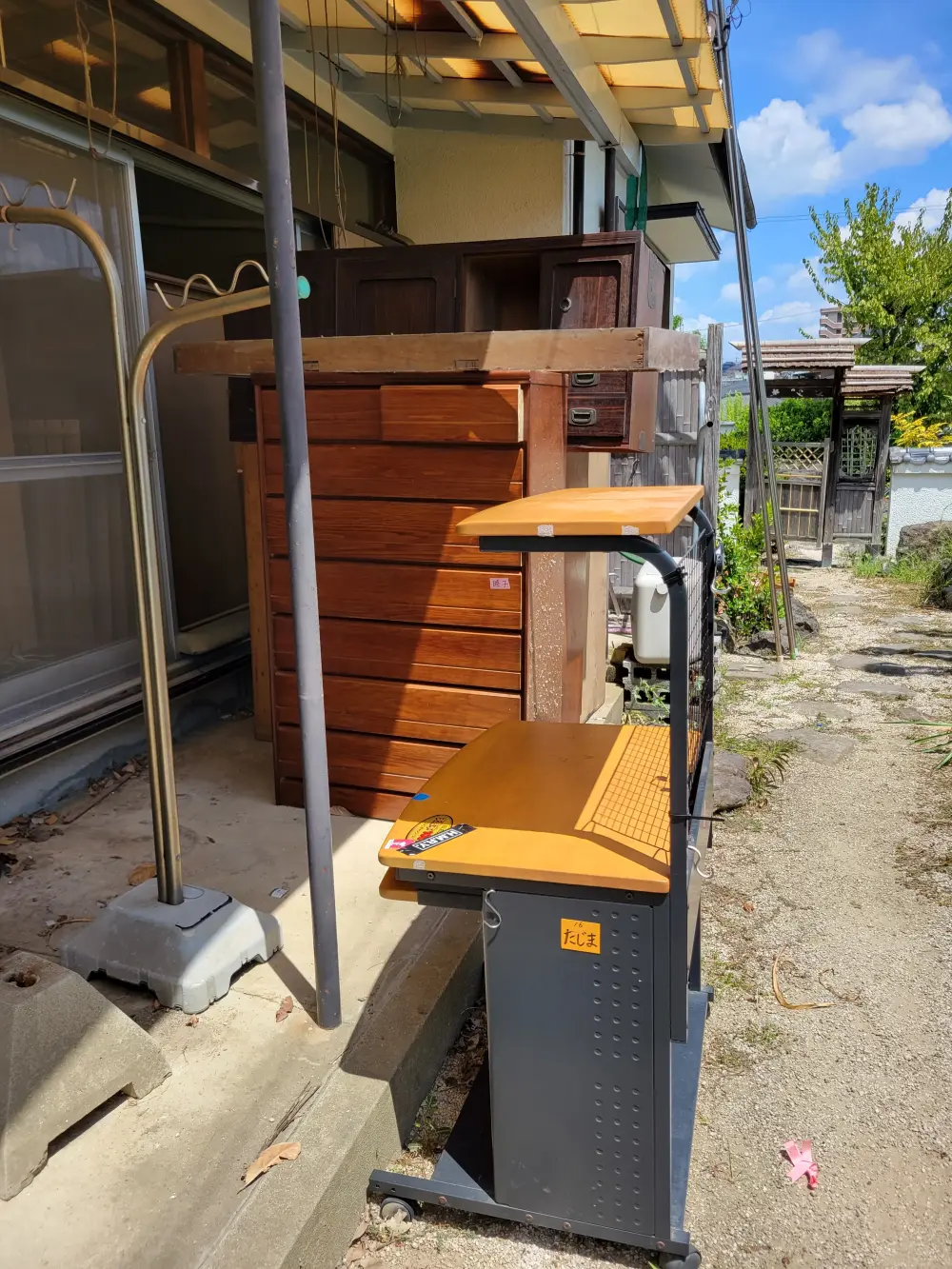 遠賀郡水巻町で不用品、粗大ゴミ外回り片付けの依頼をいただきました 画像3