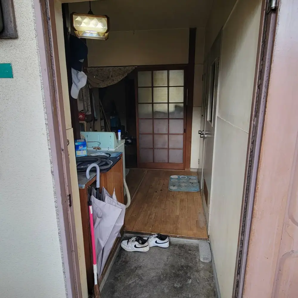北九州市小倉北区の孤独死の遺品整理 画像1