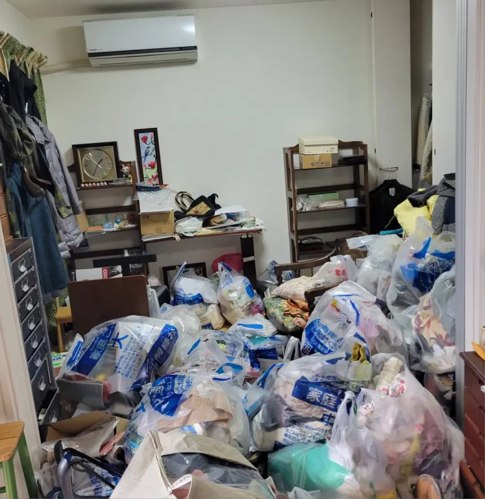 北九州市八幡西区の2LDKゴミ屋敷の片付け 画像5
