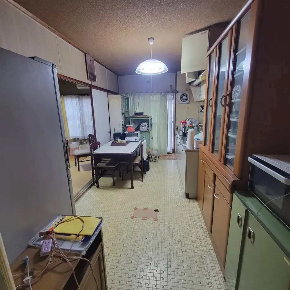 福岡県遠賀郡水巻町の県営団地の遺品整理 画像3