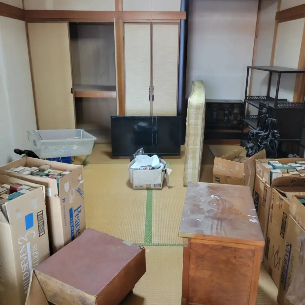 北九州市小倉南区の遺品整理作業と外回りの片付け 画像5