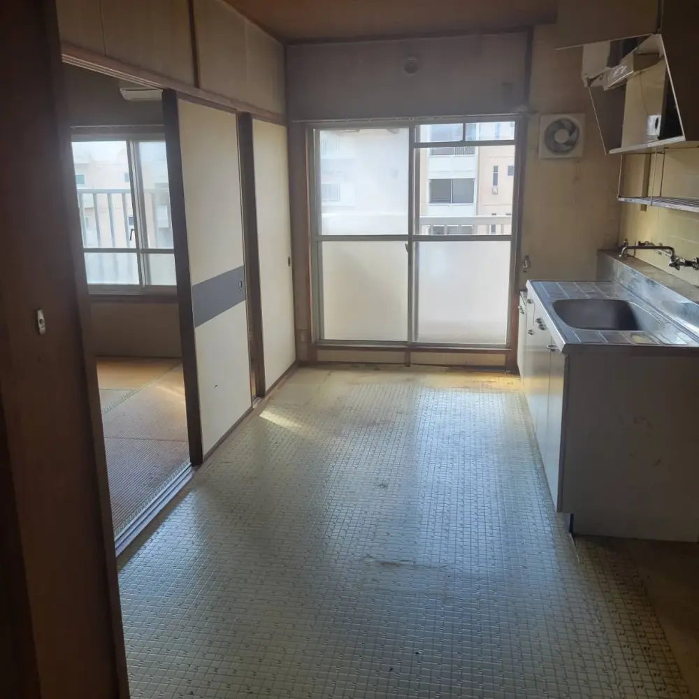 福岡県遠賀郡水巻町の県営団地の遺品整理 画像4