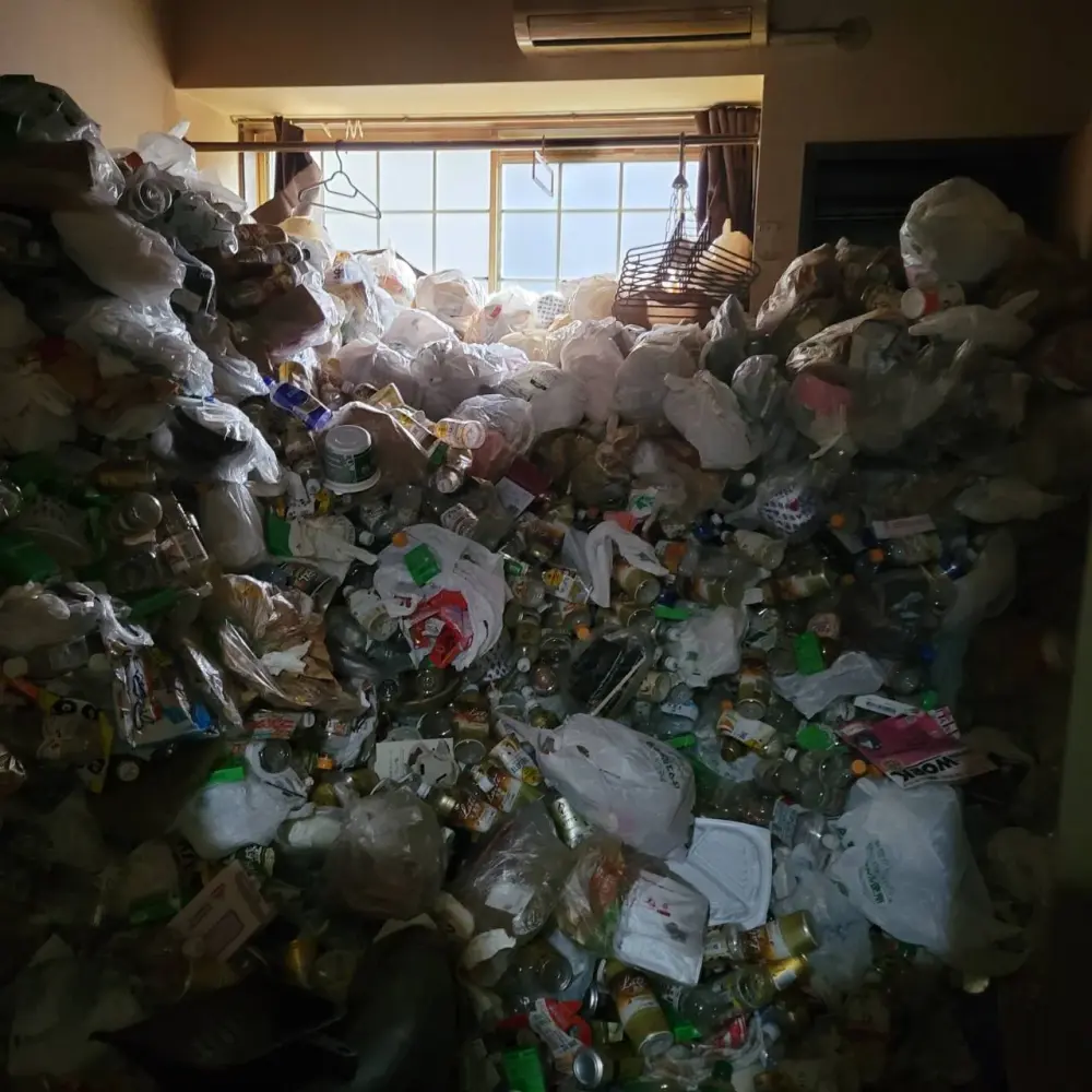 北九州市八幡西区の1Kゴミ屋敷の片付け 画像3