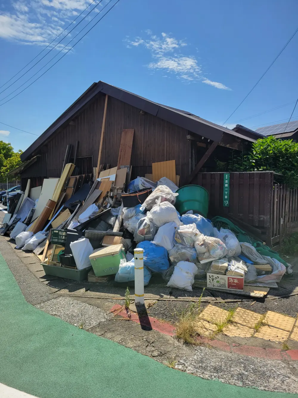 北九州市若松区の家屋片付け粗大ごみ、不用品・廃品回収のご依頼を頂きました 画像1